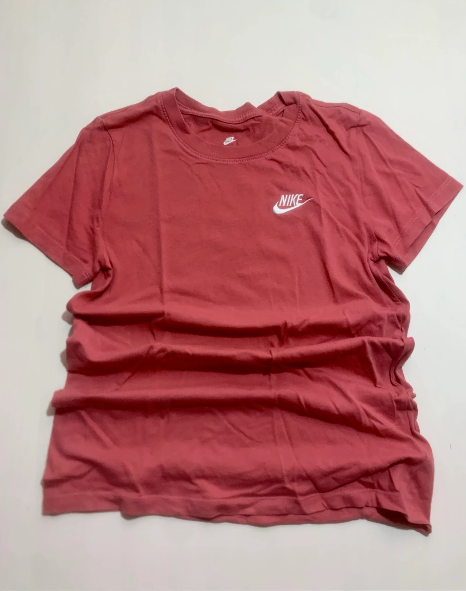 Camiseta Nike Original Color Coral Talla XS
